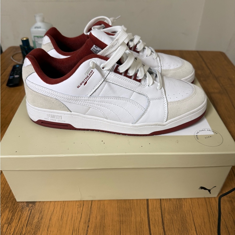 Puma Men's Slipstream Lo Retro White and Burgundy Sneakers